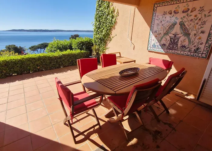 3 Pieces Climatise, Piscine, Acces Plage, Vue Golfe De St Tropez - Fr-1-780-53