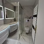 3 Pieces Climatise, Piscine, Acces Plage, Vue Golfe De St Tropez - Fr-1-780-53 Apartment *