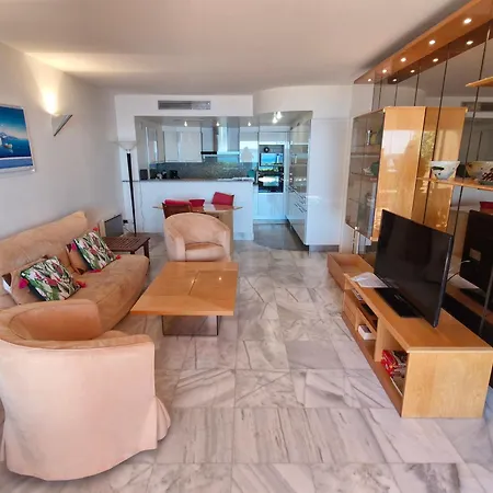 3 Pieces Climatise, Piscine, Acces Plage, Vue Golfe De St Tropez - Fr-1-780-53 Apartment