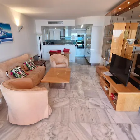 3 Pieces Climatise, Piscine, Acces Plage, Vue Golfe De St Tropez - Fr-1-780-53 Apartment Sainte-Maxime