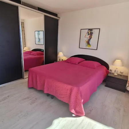 3 Pieces Climatise, Piscine, Acces Plage, Vue Golfe De St Tropez - Fr-1-780-53 Apartment Sainte-Maxime