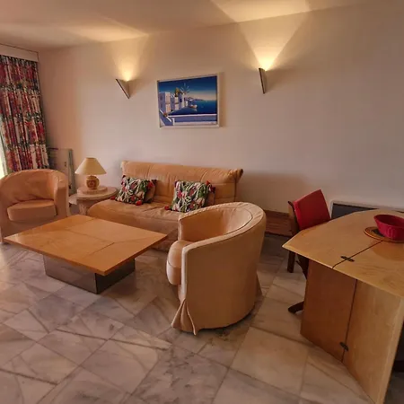 3 Pieces Climatise, Piscine, Acces Plage, Vue Golfe De St Tropez - Fr-1-780-53 Apartament *