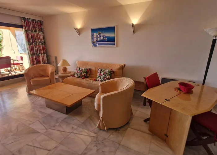 3 Pieces Climatise, Piscine, Acces Plage, Vue Golfe De St Tropez - Fr-1-780-53 Apartment *